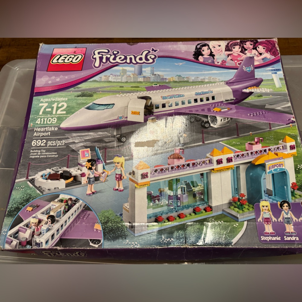 LEGO Friends Heartlake Airport airplane set *NOT Complete